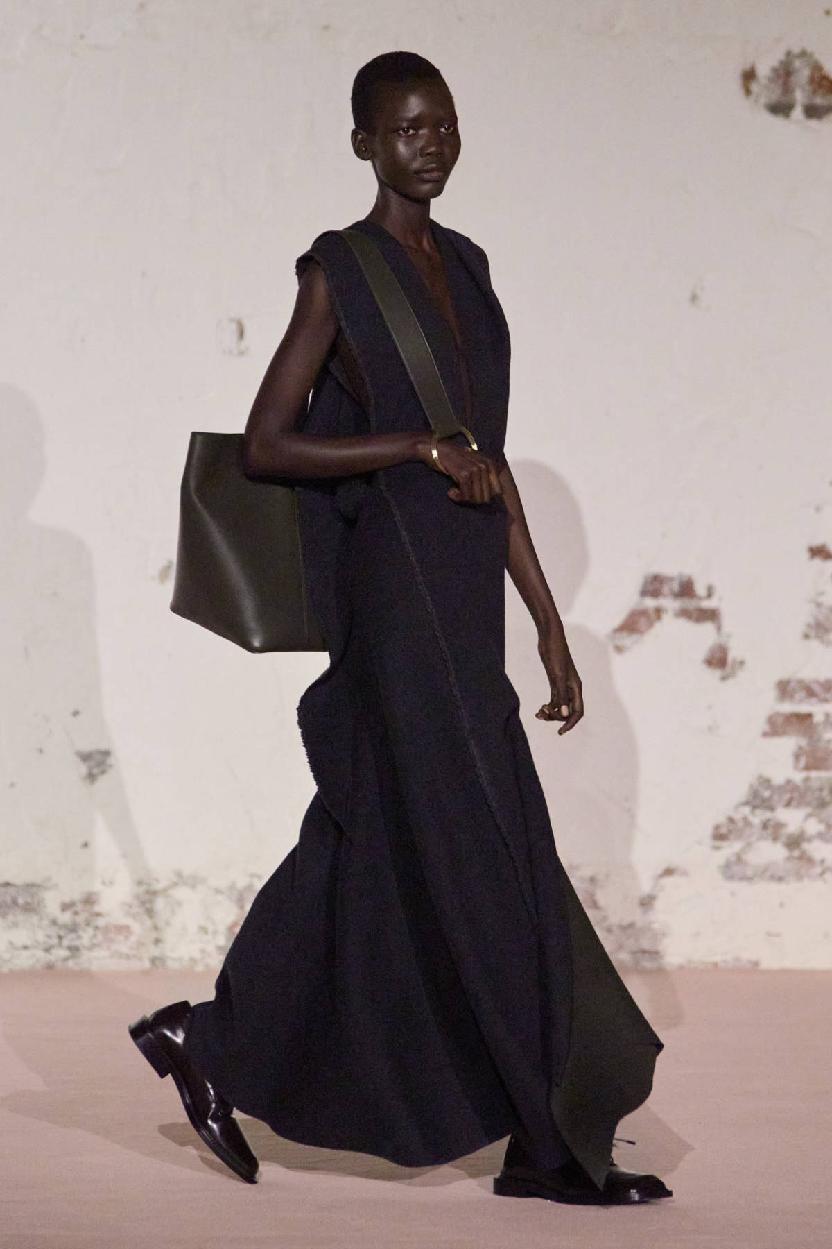 Victoria Beckham Fall-Winter 2025: Luxury Fashion Through Instinctive Dressing