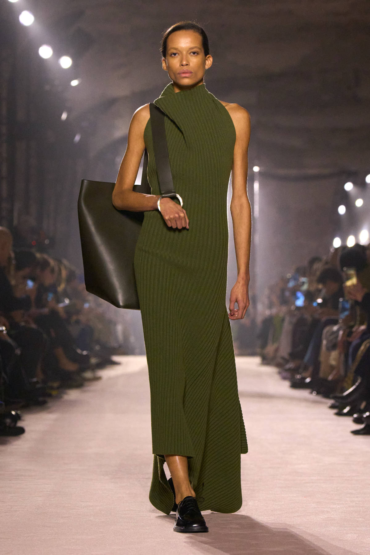 Victoria Beckham Fall-Winter 2025: Luxury Fashion Through Instinctive Dressing