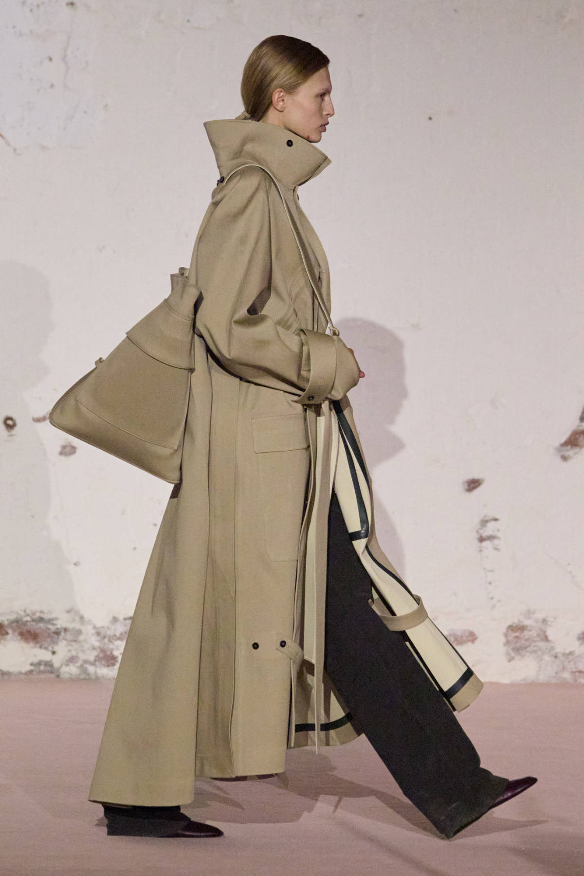 Victoria Beckham Fall-Winter 2025: Luxury Fashion Through Instinctive Dressing