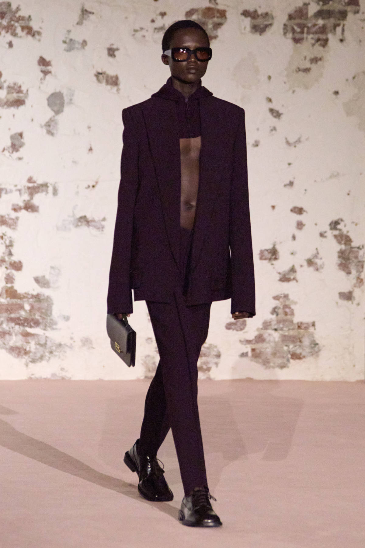 Victoria Beckham Fall-Winter 2025: Luxury Fashion Through Instinctive Dressing