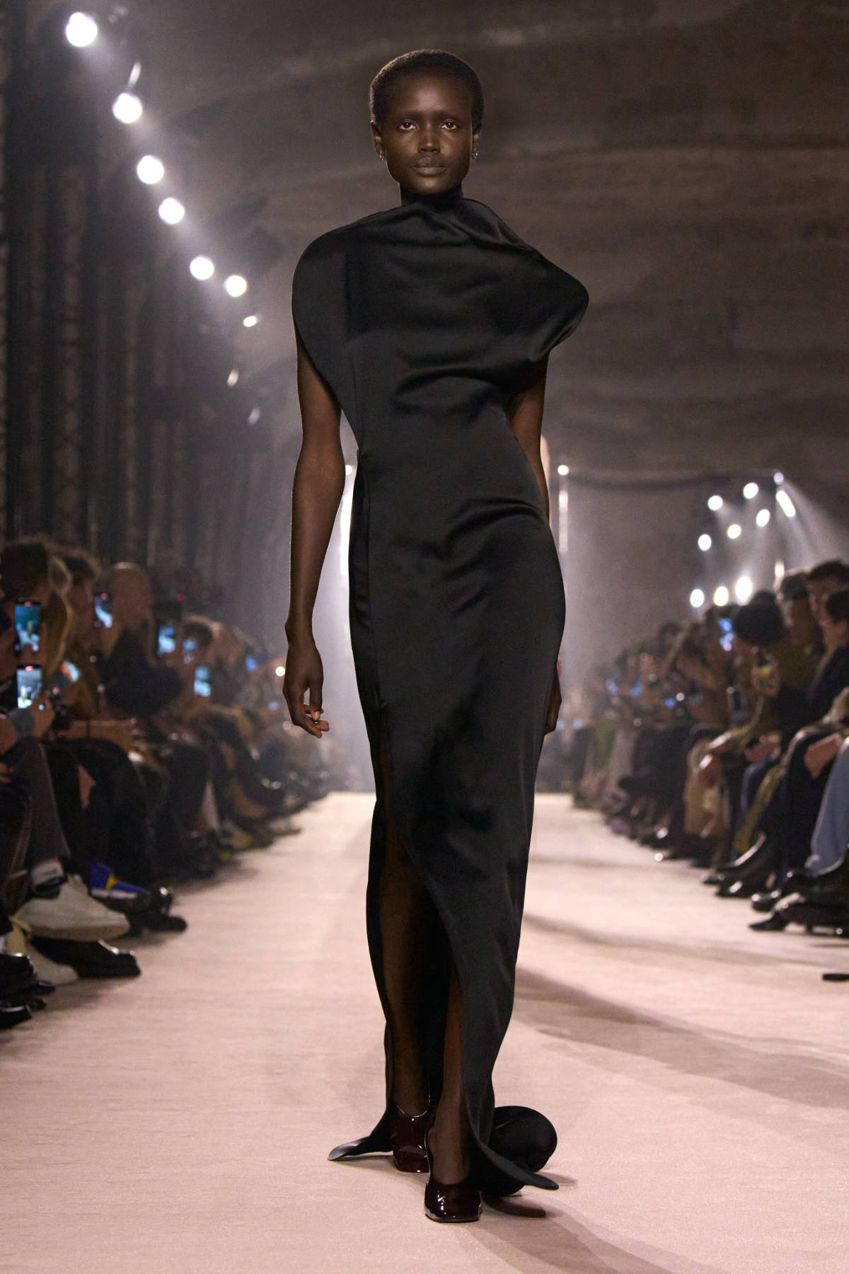 Victoria Beckham Fall-Winter 2025: Luxury Fashion Through Instinctive Dressing