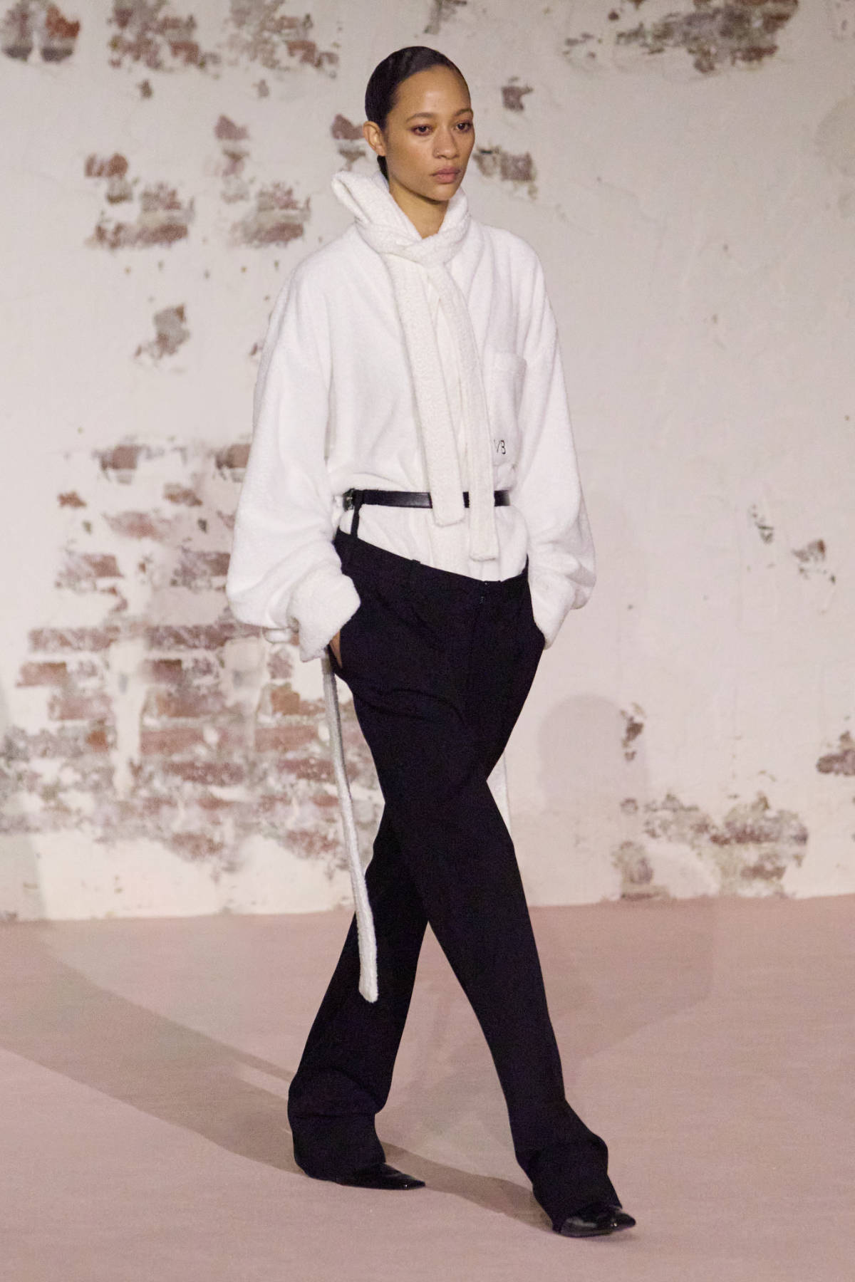 Victoria Beckham Fall-Winter 2025: Luxury Fashion Through Instinctive Dressing