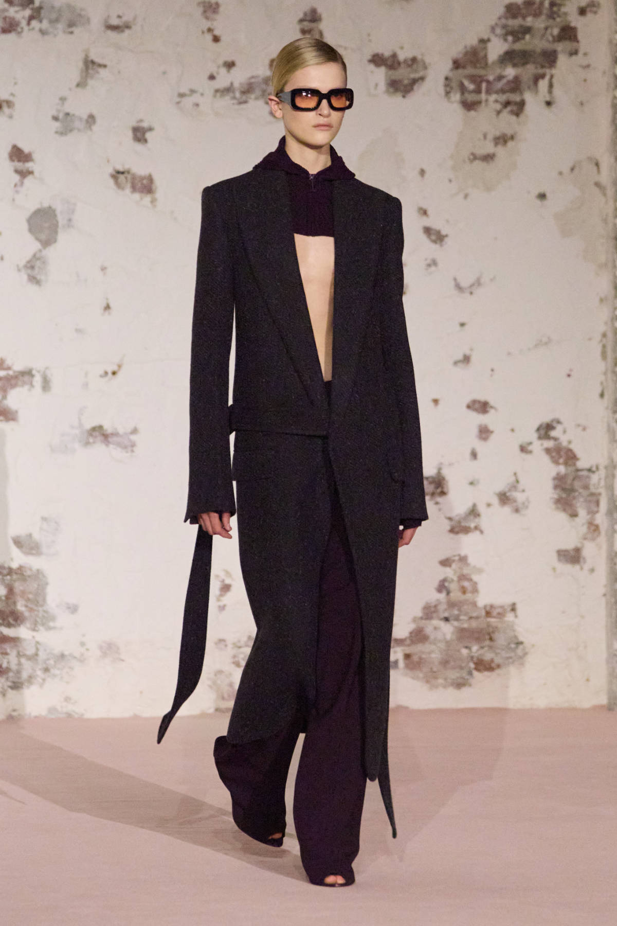 Victoria Beckham Fall-Winter 2025: Luxury Fashion Through Instinctive Dressing